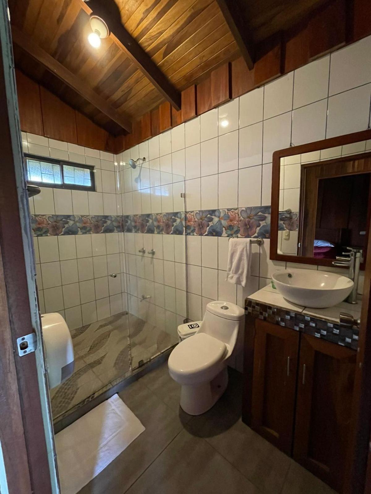 Cabinas La Catarata La Fortuna Екстер'єр фото